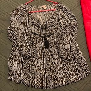 Mossimo women’s blouse- XL